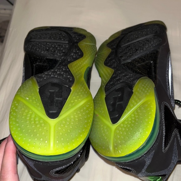 LeBron 9 dunk mans 10/10 condition worn one best price you will find RARE - Picture 4 of 7